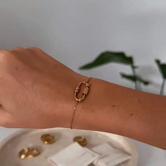 gold 4-bead spinning bracelet