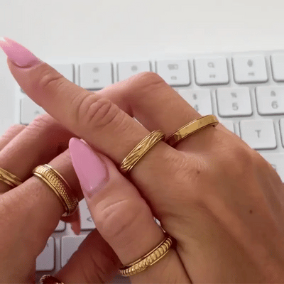 gold spinning molten ring