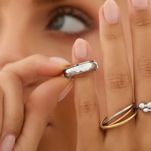 silver minimal pattern anxiety ring