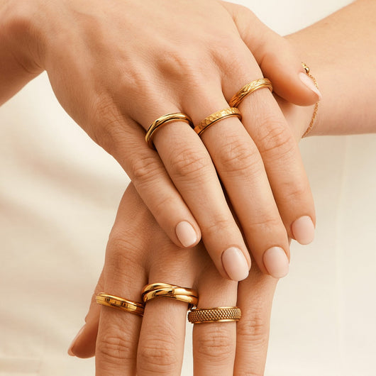 gold spinning hammered ring